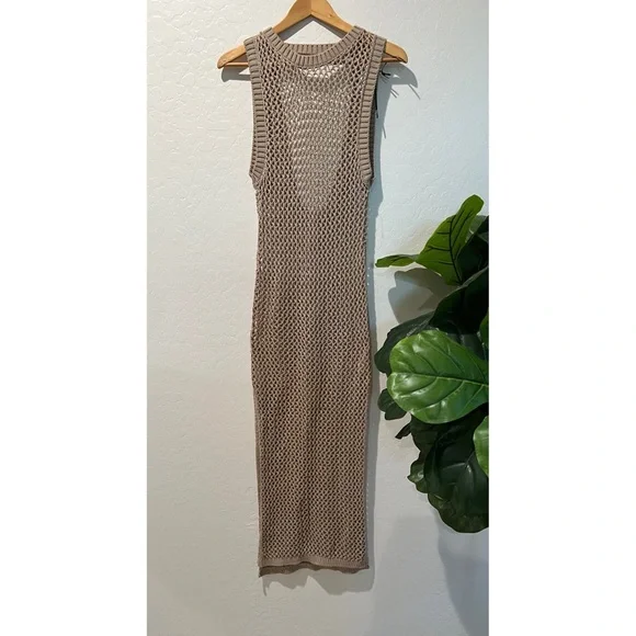 beach riot holly dress tan Shore Linen Panelled Bandeau Lace Maxi Dress - Shore linen black